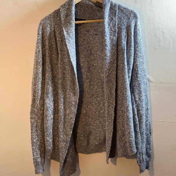 🔥Blue gray knitted cardigan - Picture 2 of 4
